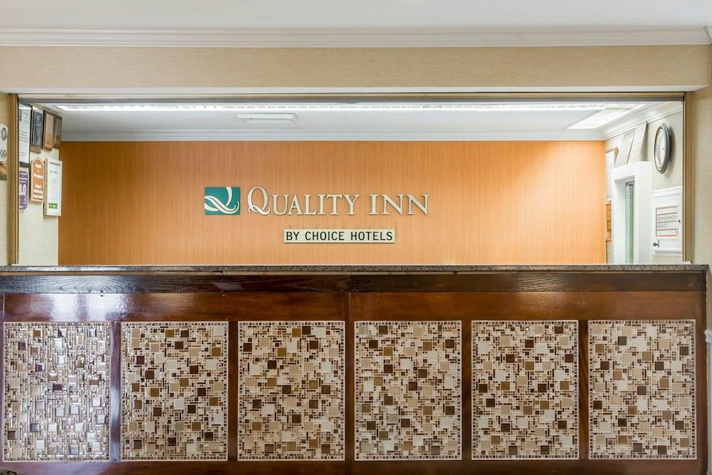 Quality Inn Colchester - Берлінгтон Екстер'єр фото