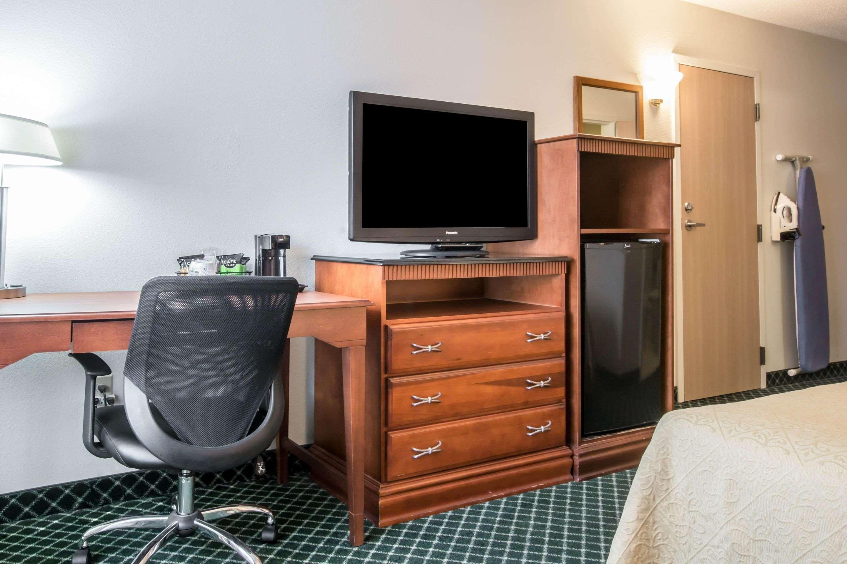 Quality Inn Colchester - Берлінгтон Екстер'єр фото