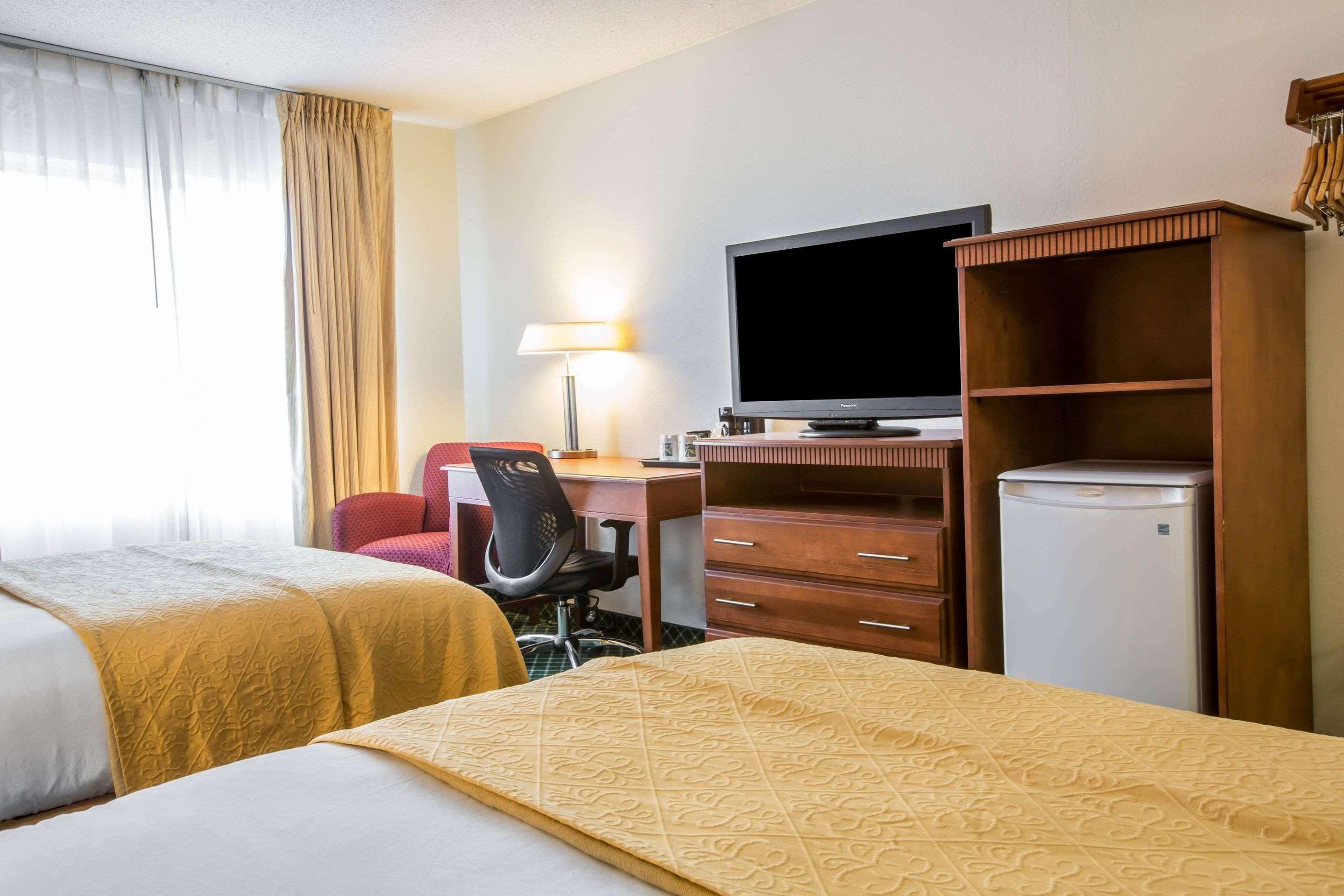 Quality Inn Colchester - Берлінгтон Екстер'єр фото