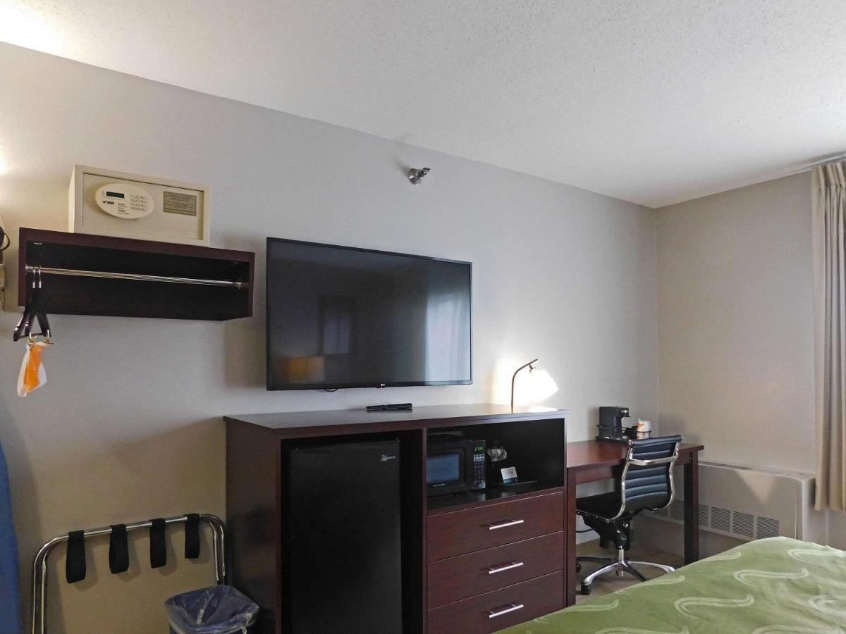 Quality Inn Colchester - Берлінгтон Екстер'єр фото