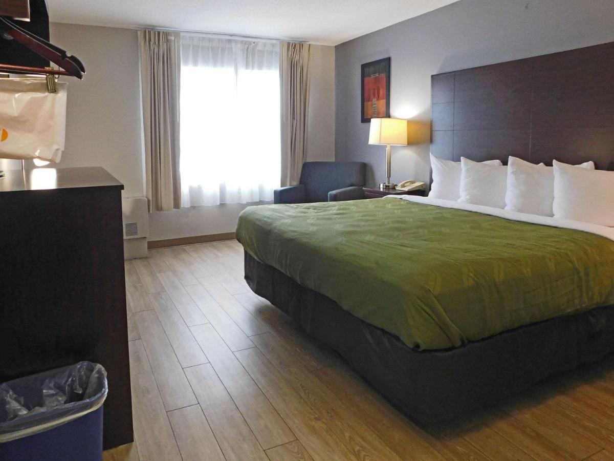 Quality Inn Colchester - Берлінгтон Екстер'єр фото
