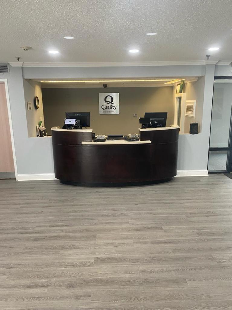 Quality Inn Colchester - Берлінгтон Екстер'єр фото