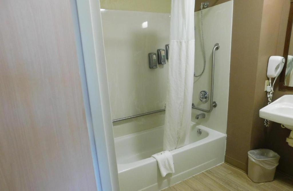 Quality Inn Colchester - Берлінгтон Екстер'єр фото